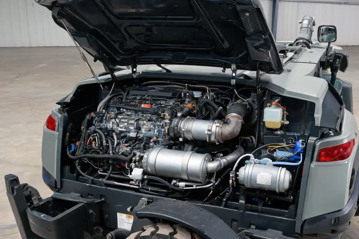 Tier 4 Final engine with DPF on telehandler
